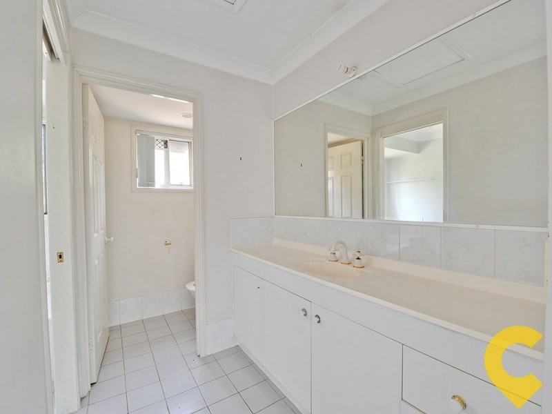 38 Oakmont Crescent, Albany Creek QLD 4035