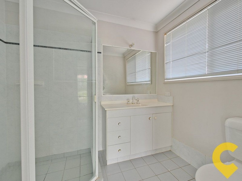 38 Oakmont Crescent, Albany Creek QLD 4035