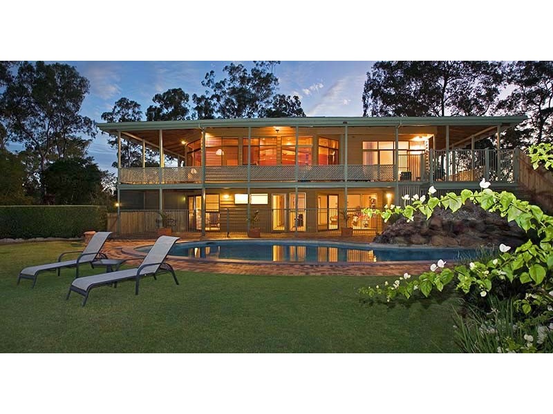 3 Emmaron Court, Ferny Hills QLD 4055