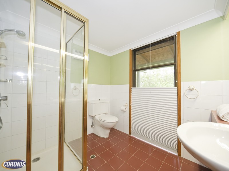 3 Emmaron Court, Ferny Hills QLD 4055