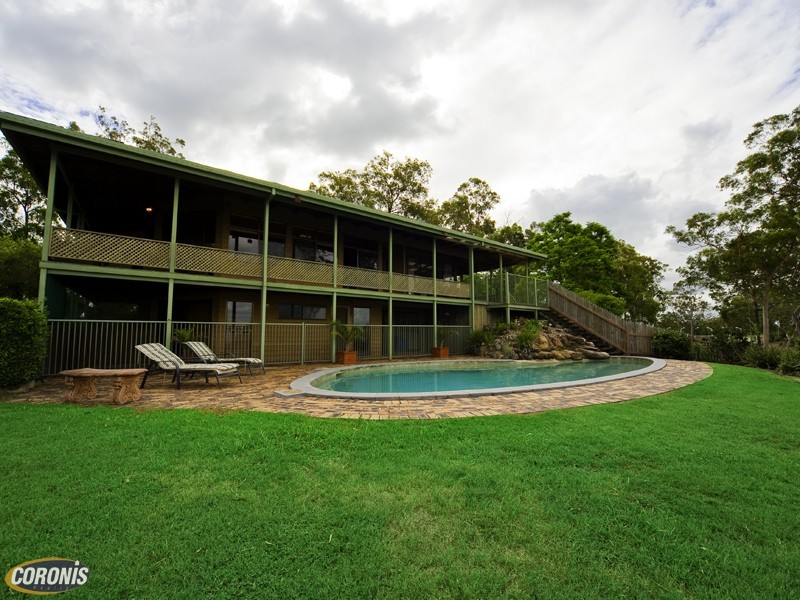 3 Emmaron Court, Ferny Hills QLD 4055