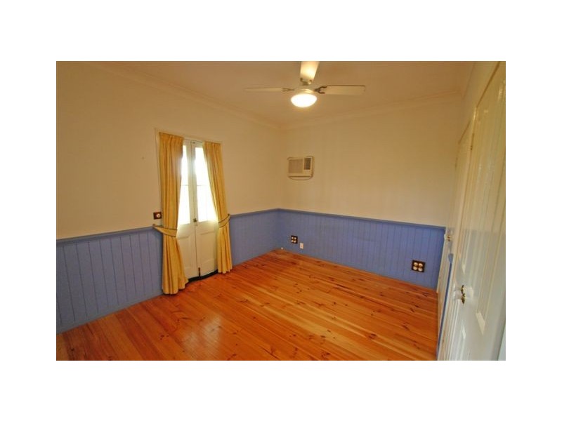 73 Lanham Avenue, Grange QLD 4051