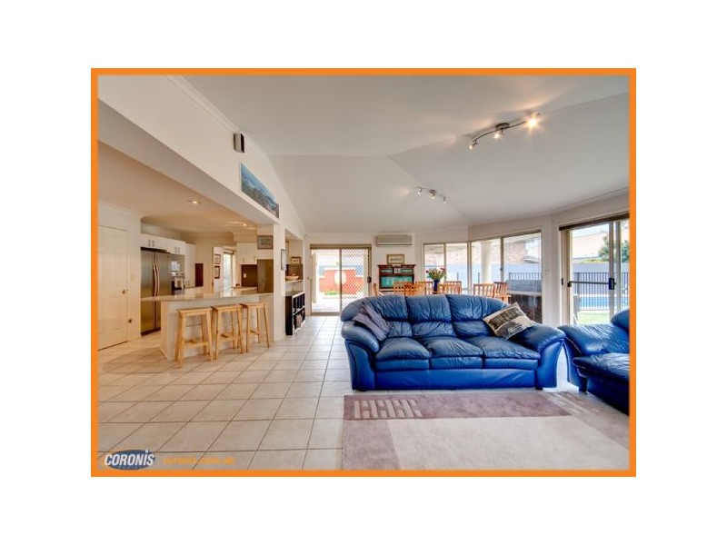 10 Regal Place, Aspley QLD 4034