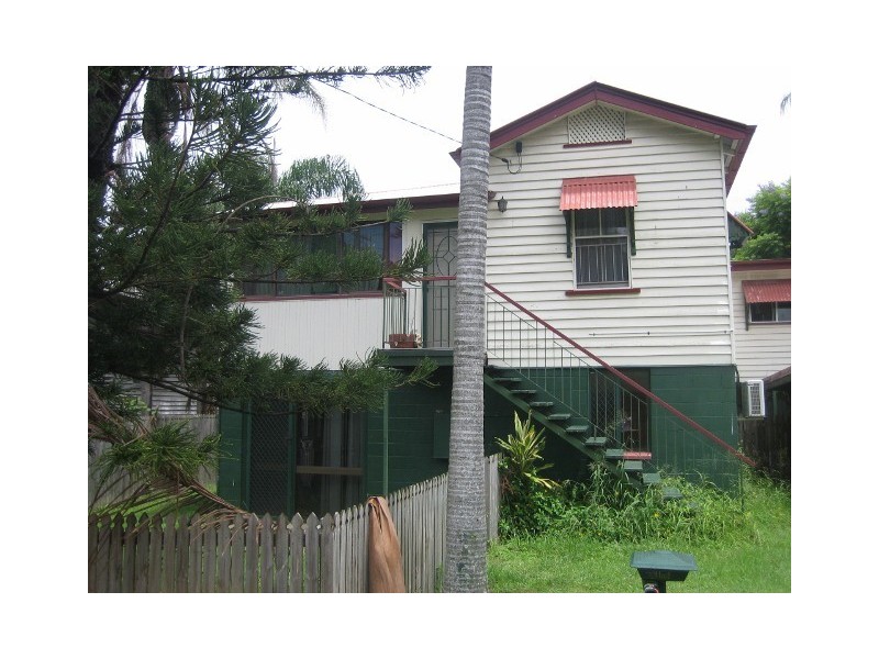 2/12 Gracemere St, Newmarket QLD 4051