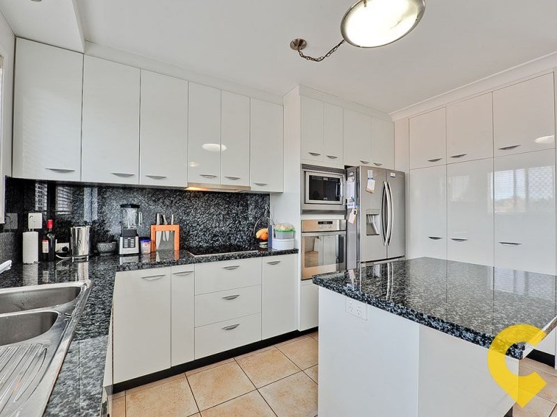 2/12 Bruce Street, Chermside QLD 4032