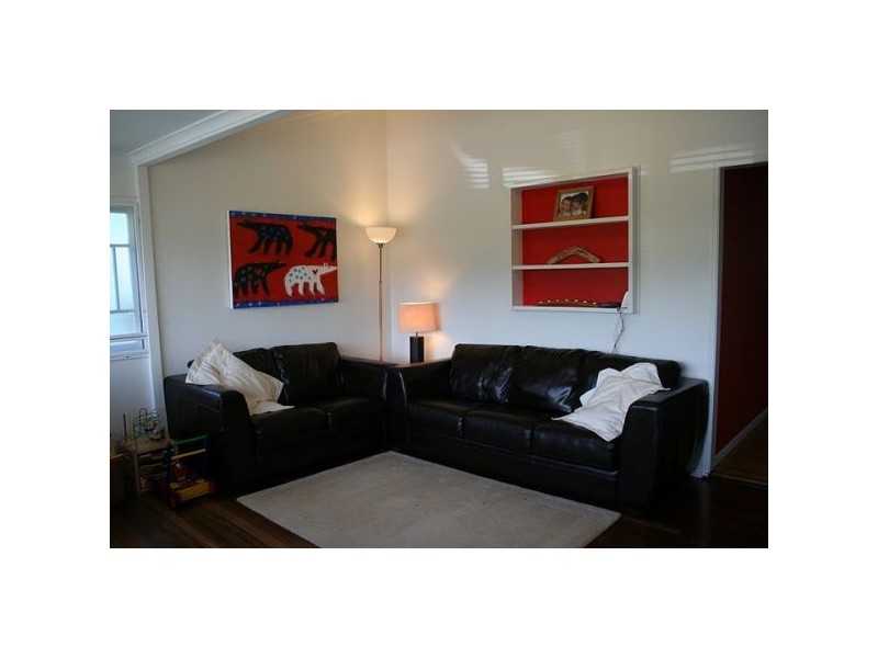 11 Adams Street, Scarborough QLD 4020