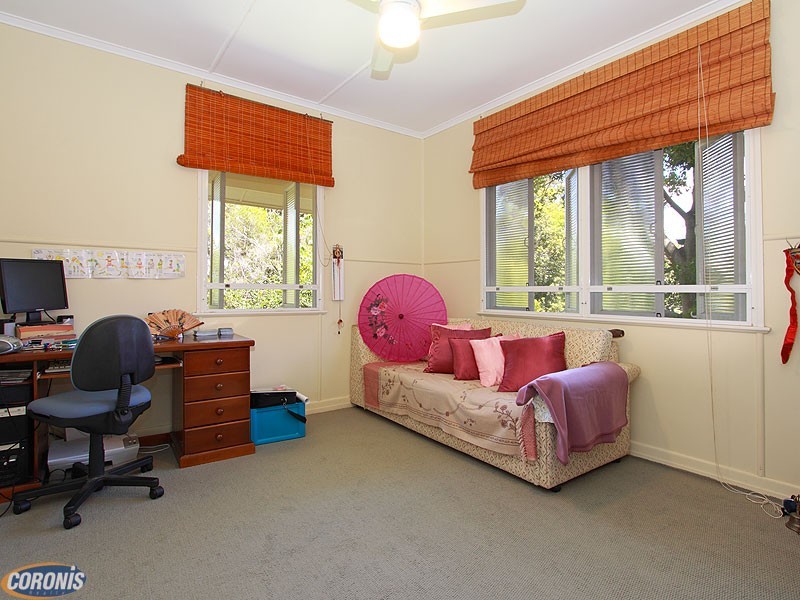 3 Louis Street, Redcliffe QLD 4020