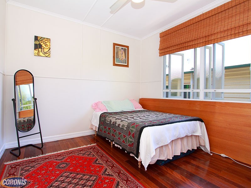 3 Louis Street, Redcliffe QLD 4020