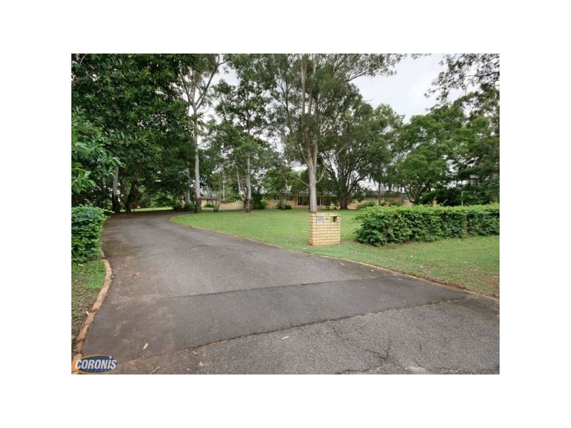 33 Bridgeman Road, Bridgeman Downs QLD 4035