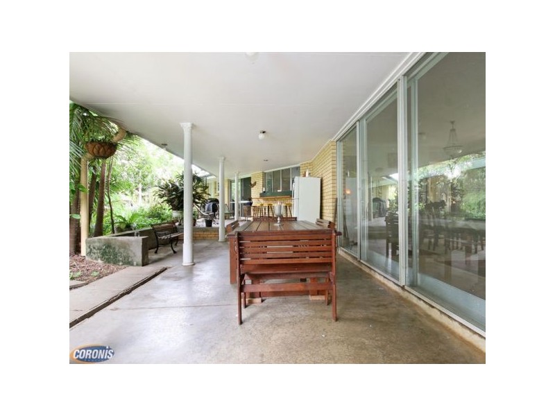 33 Bridgeman Road, Bridgeman Downs QLD 4035