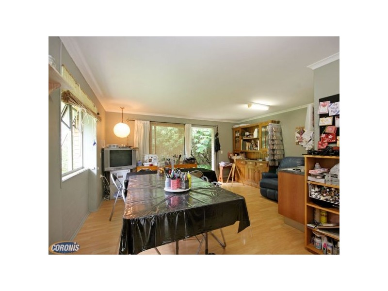 33 Bridgeman Road, Bridgeman Downs QLD 4035