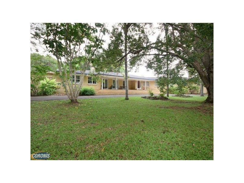 33 Bridgeman Road, Bridgeman Downs QLD 4035