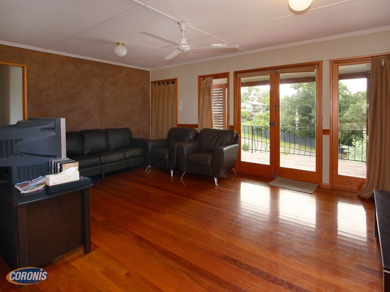 6 Gordon Road, Ferny Hills QLD 4055