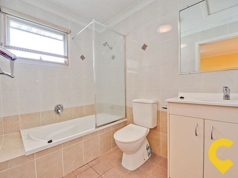 2/15 Pear Street, Greenslopes QLD 4120