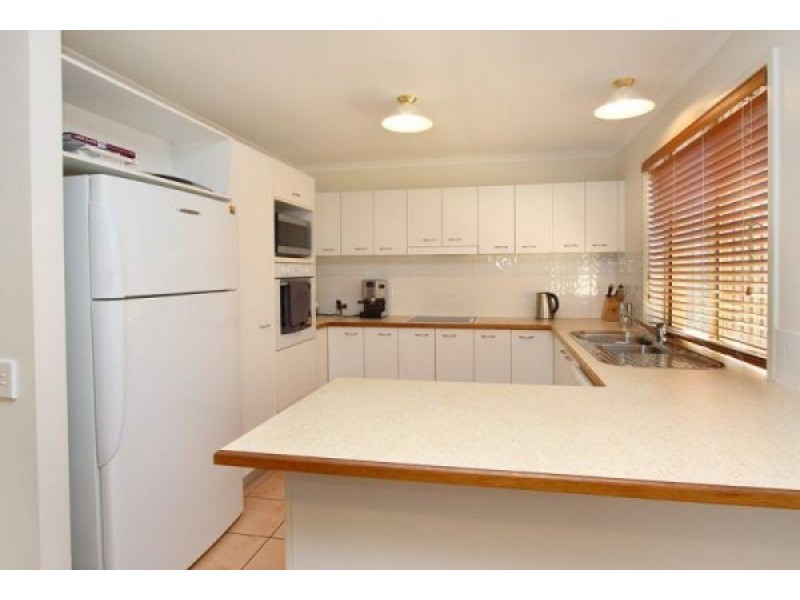 7 Benton Close, The Gap QLD 4061