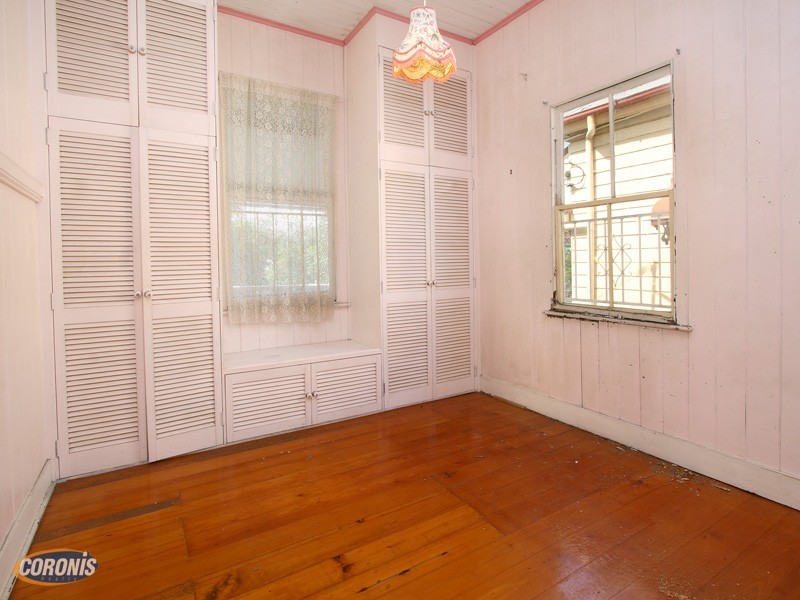 22 Swan Terrace, Windsor QLD 4030