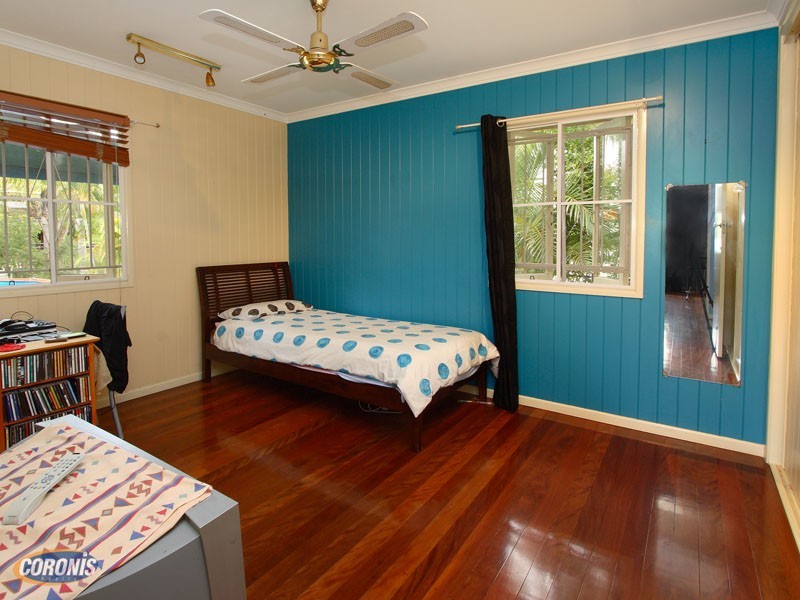 Holland Park QLD 4121