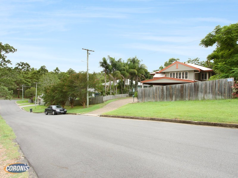 Holland Park QLD 4121