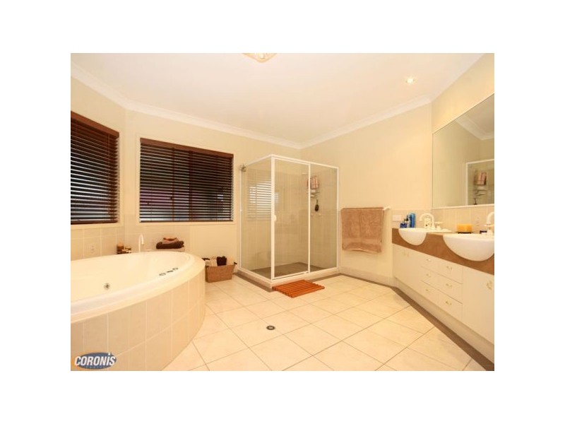 Bridgeman Downs QLD 4035