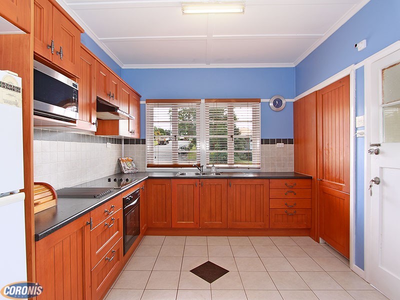 110 Moree Street, Stafford Heights QLD 4053