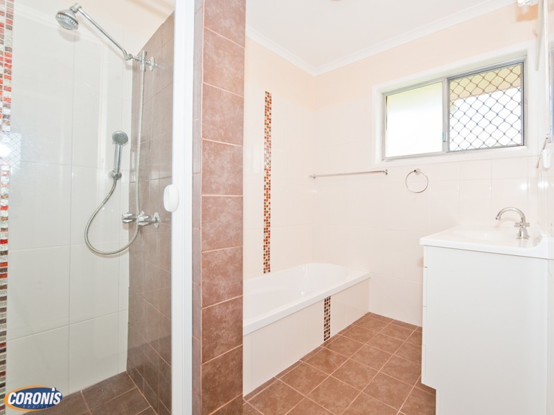 10 Streeton Parade, Everton Park QLD 4053