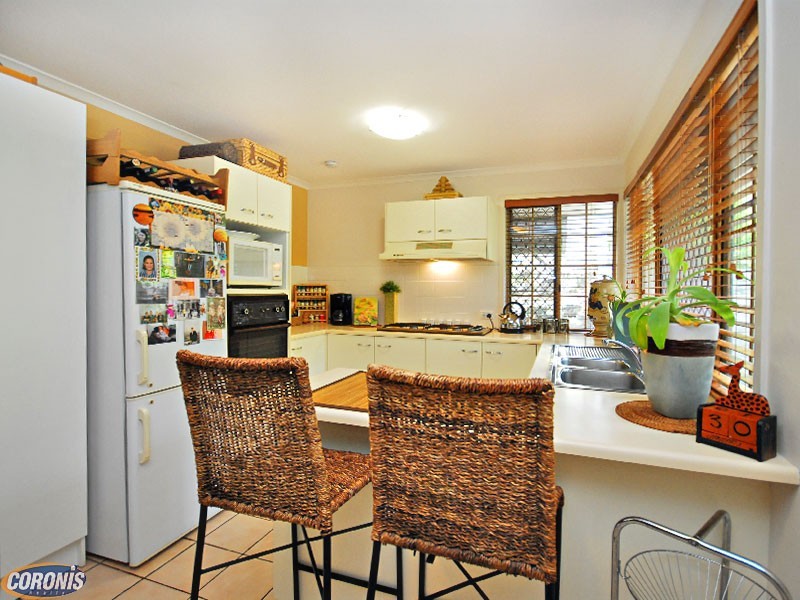 Arana Hills QLD 4054