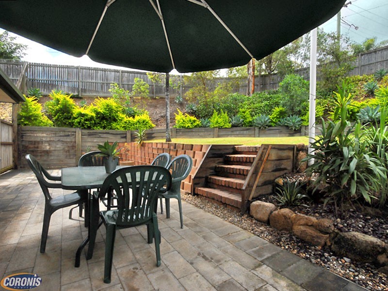 Arana Hills QLD 4054