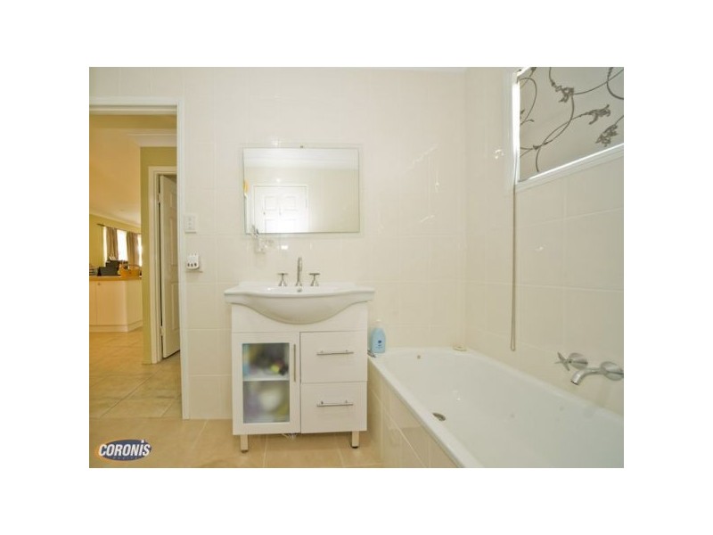 10 Aleckson Street, Marsden QLD 4132