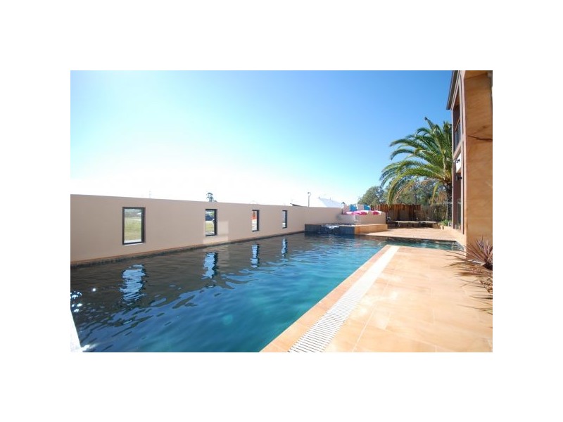 Bridgeman Downs QLD 4035