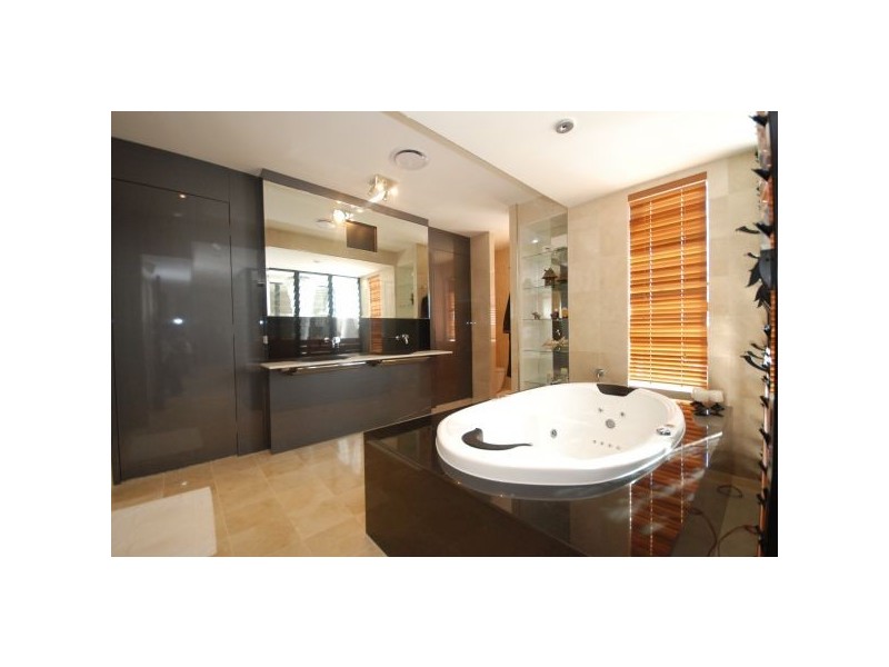 Bridgeman Downs QLD 4035