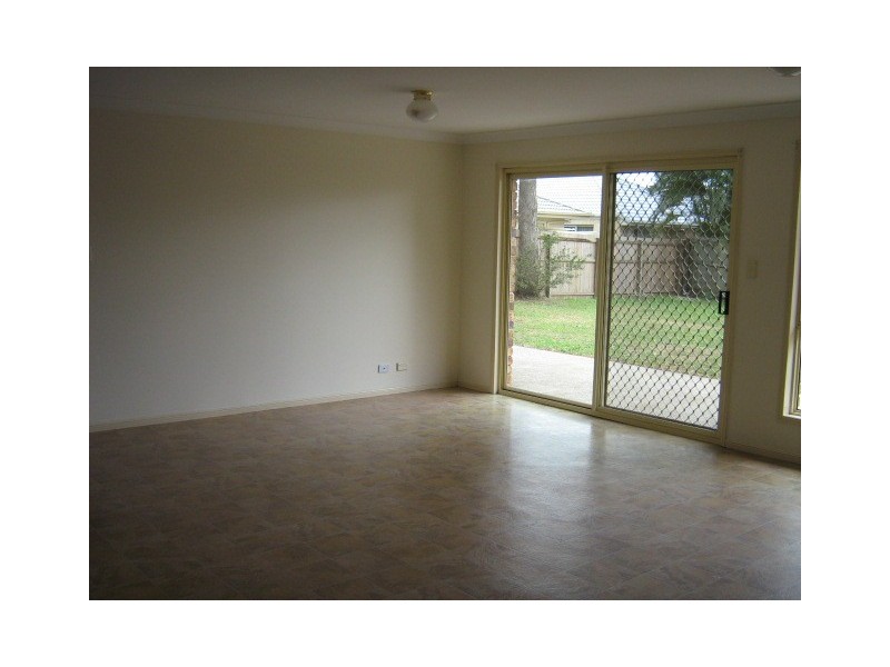 10  Lyrebird Way, Kallangur QLD 4503