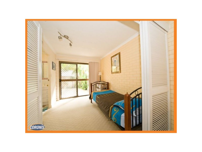 2/8 Heidelberg St, East Brisbane QLD 4169