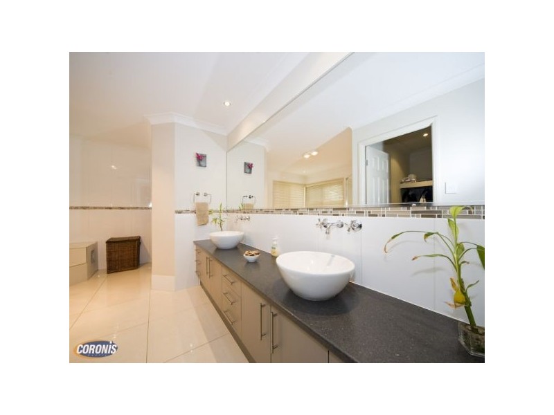 8 Darragh Street, Bracken Ridge QLD 4017