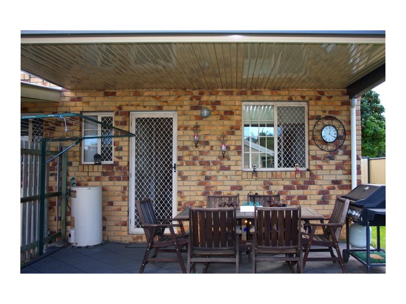 2/11 Tulip Close, Fitzgibbon QLD 4018