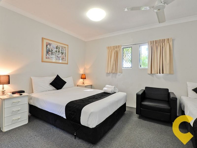 4/15 Weightman Street, Herston QLD 4006