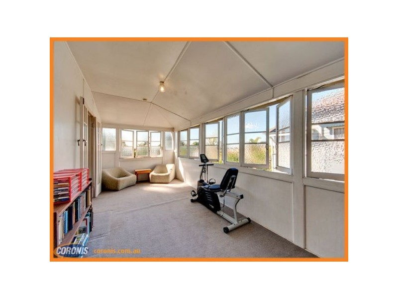 16 Maygar Street, Windsor QLD 4030