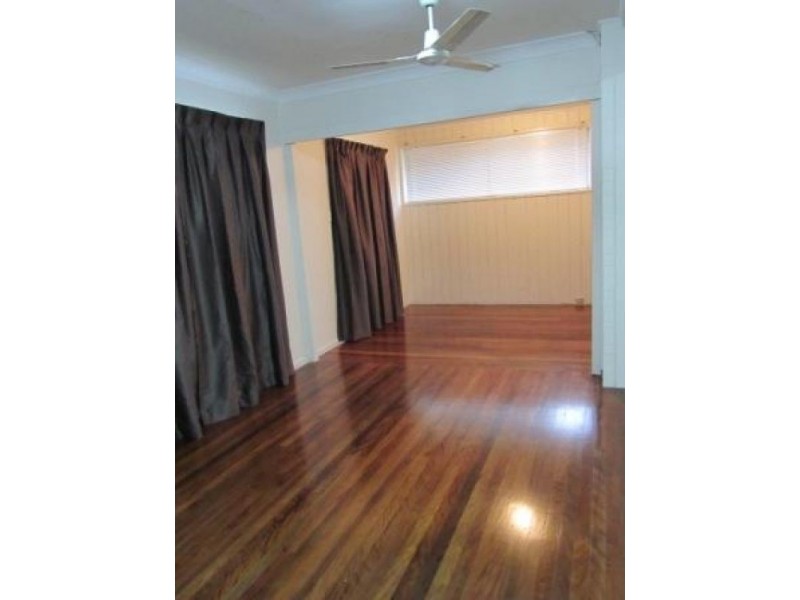 19 Mapellen Street, Aspley QLD 4034