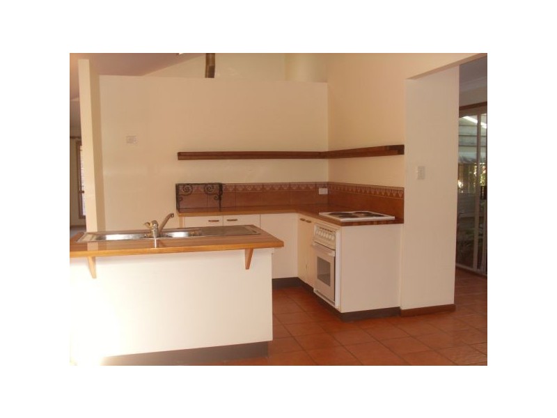 8 Streep Place, Mcdowall QLD 4053