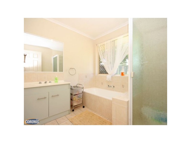 8 Gladys Court, Joyner QLD 4500