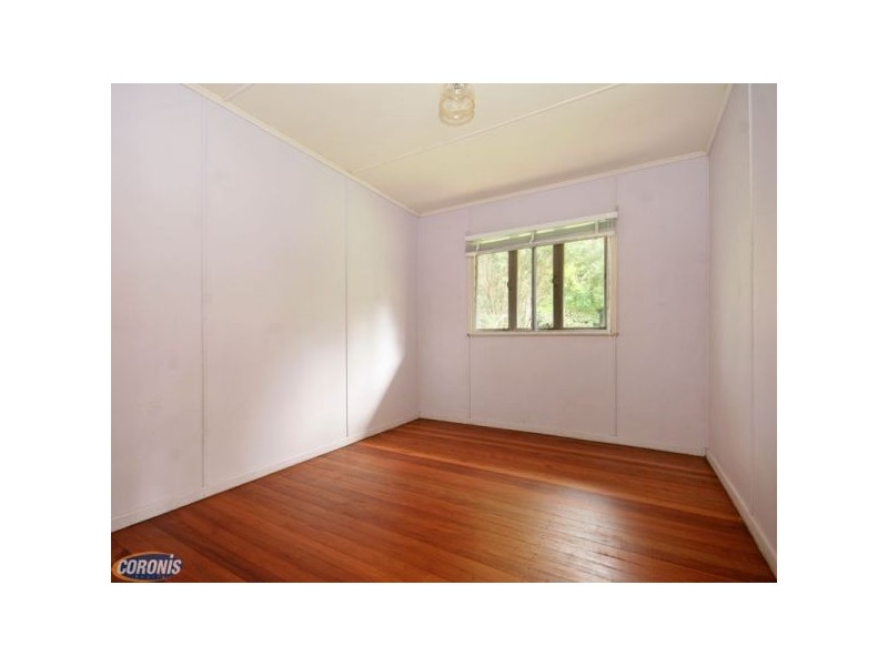 1 Houghton Street, Petrie QLD 4502