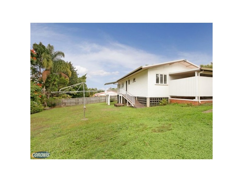 1 Houghton Street, Petrie QLD 4502