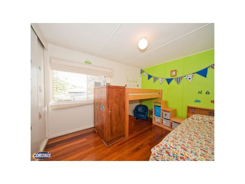 15 Narrabri Street, Brighton QLD 4017