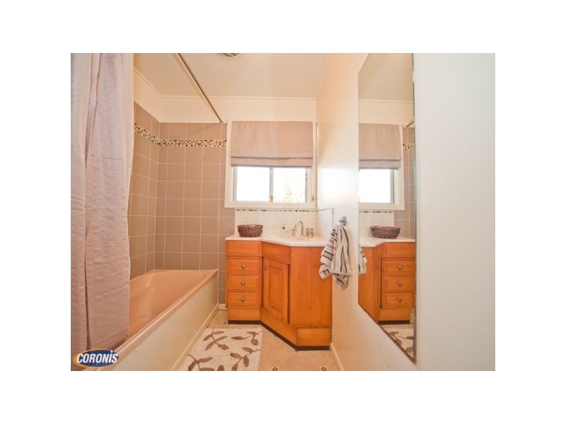 15 Narrabri Street, Brighton QLD 4017