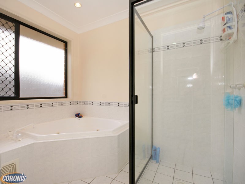 11 Brookvale Place, Bracken Ridge QLD 4017