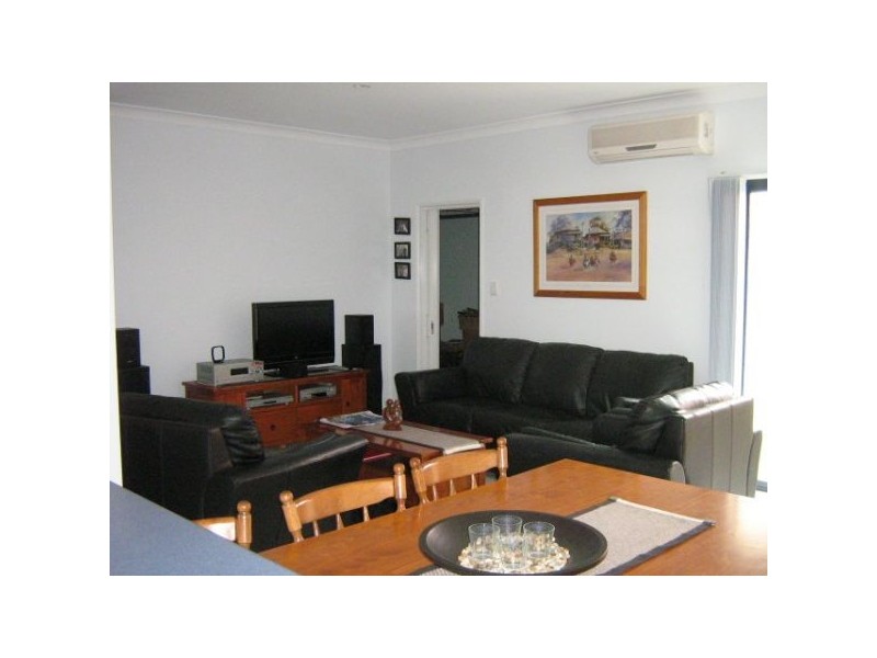 6 Glorious Crt, North Lakes QLD 4509