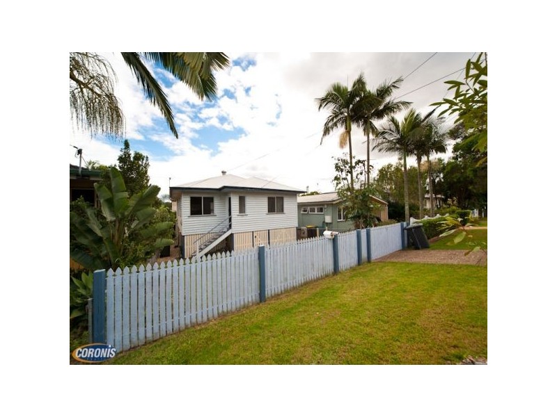 26 The Promenade, Camp Hill QLD 4152