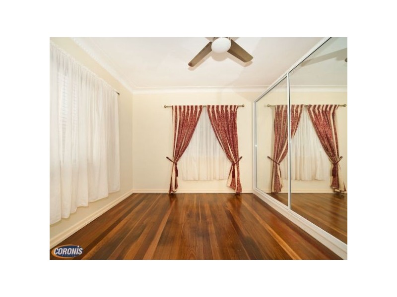 26 The Promenade, Camp Hill QLD 4152