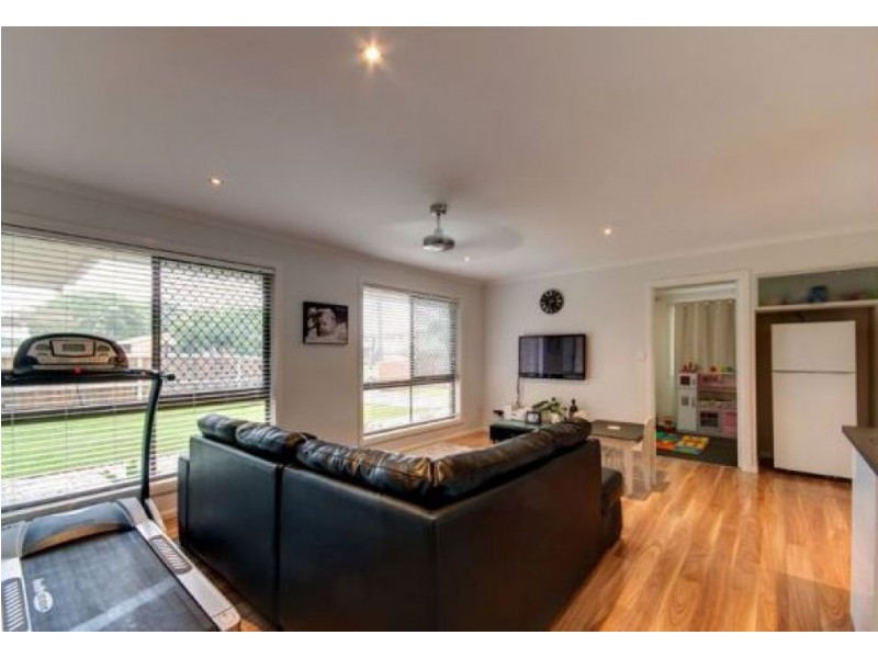 35 Livingstone Street, Strathpine QLD 4500