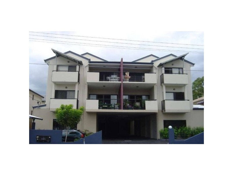 6/11 McNaughton Street, Redcliffe QLD 4020