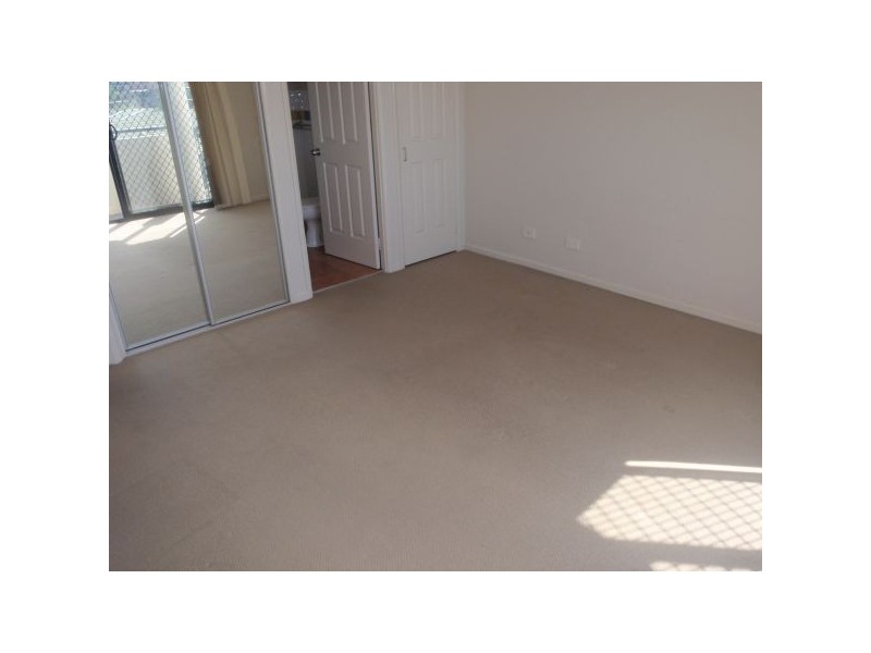 6/11 McNaughton Street, Redcliffe QLD 4020